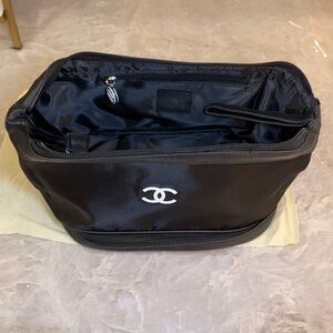 CHANEL Black Puffy Makeup Bag Pouch Clutch VIP Cosmetic Case Authentic Medium